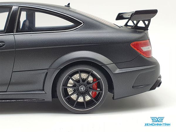 Xe Mô Hình Mercedes AMG C63 1:18 GTSpirit ( Đen )