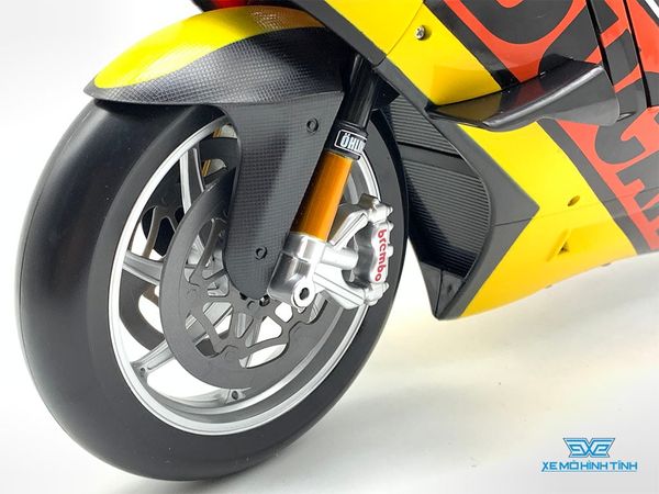 XE MÔ HÌNH DUCATI DESMOSEDICI 1:6 MAISTO (VÀNG)