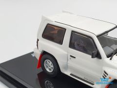 Xe Mô Hình Mitsubishi Pajero Evolution White With Extra Wheels 1:64 Inno Model (Trắng)