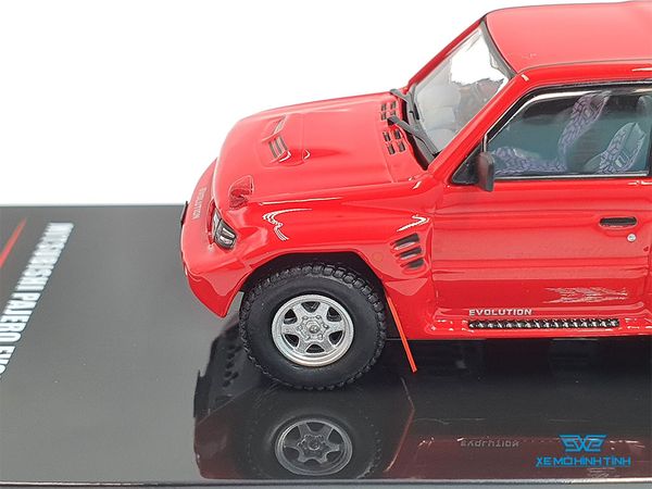 Xe Mô Hình Mitsubishi Pajero Evolution White With Extra Wheels 1:64 Inno Model (Đỏ)