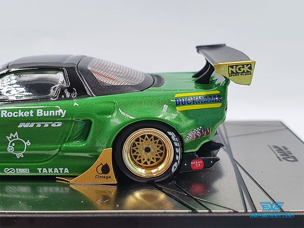 Xe Mô Hình Honda NSX (NA) Rocket Bunny V2 AERO 1:64 Inno Model ( Xanh Lá )