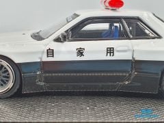 Xe Mô Hình Nissan Skyline GT-R (R32) Pandem / Rocket Bunny Japan Police Livery Drift Car 1:64 Inno Model ( Trắng Đen )