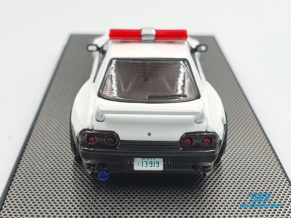 Xe Mô Hình Nissan Skyline GT-R (R32) Pandem / Rocket Bunny Japan Police Livery Drift Car 1:64 Inno Model ( Trắng Đen )