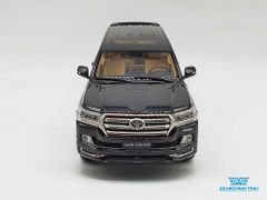 Xe Mô Hình Toyota Land Cruiser 1:18 KengFai ( Đen )