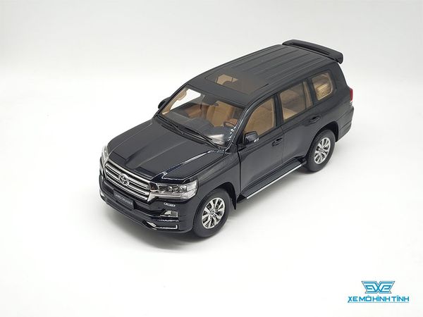 Xe Mô Hình Toyota Land Cruiser 1:18 KengFai ( Đen )