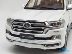 Xe Mô Hình Toyota Land Cruiser 1:18 KengFai ( Trắng )