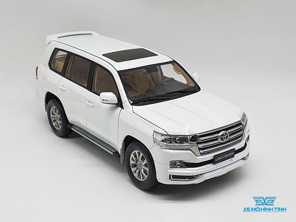 Xe Mô Hình Toyota Land Cruiser 1:18 KengFai ( Trắng )