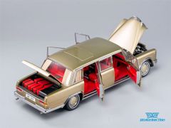 Xe Mô Hình Mercedes-Benz Pullman MB 600 1:18 Kengfai (Gold Nội Thất Đỏ)