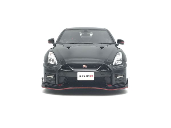 GTSpirit NISSAN GT-R (35) NISMO 2017 1:18 (ĐEN)