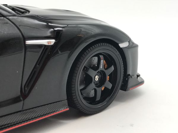 GTSpirit NISSAN GT-R (35) NISMO 2017 1:18 (ĐEN)