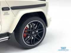 Xe Mô Hình Mercedes-Benz G63 2020 1:18 GT Spirit ( Trắng )