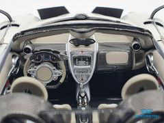 Xe Mô Hình Pagani Huyara 1:18 LCD ( Trắng)