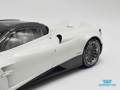 Xe Mô Hình Pagani Huyara 1:18 LCD ( Trắng)