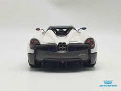 Xe Mô Hình Pagani Huyara 1:18 LCD ( Trắng)