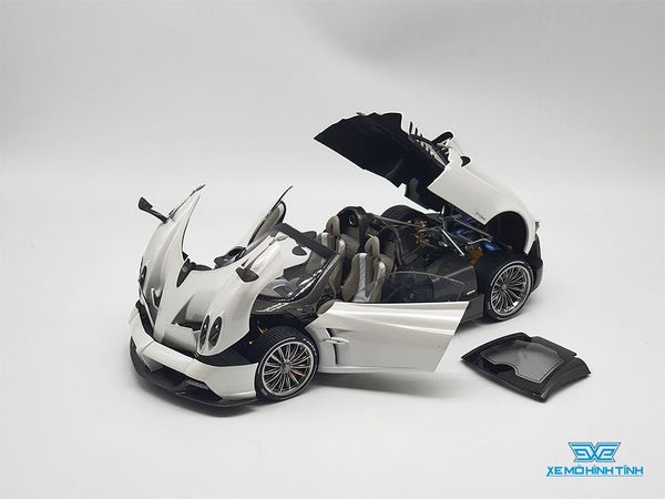 Xe Mô Hình Pagani Huyara 1:18 LCD ( Trắng)