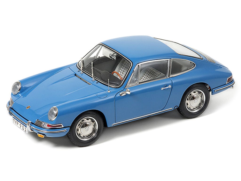 Porsche 901 (series-production) 1964 CMC 1:18 sky blue