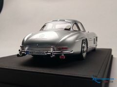 Xe Mô Hình Mercedes-Benz 300SL Limited  #44 1:18 DreamPower ( Bạc )