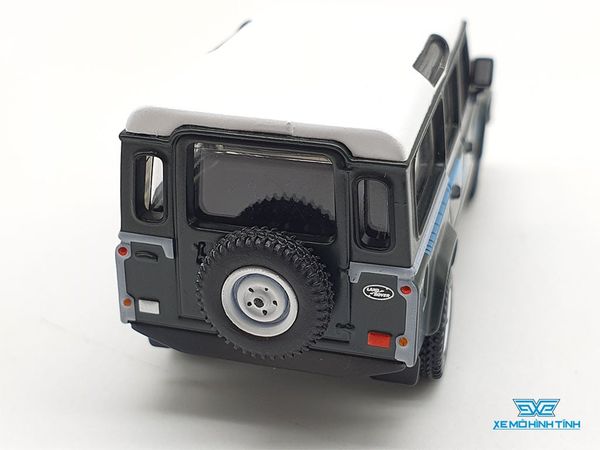 Xe Mô Hình Land Rover Defender 1985 County Station Wagon Grey RHD 1:64 Mini GT ( Đen )