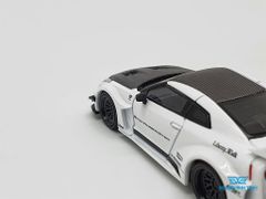 Xe Mô Hình LB-Silhouette Works GT Nissan 35GT-RR RHD 1:64 MiniGT ( Trắng )