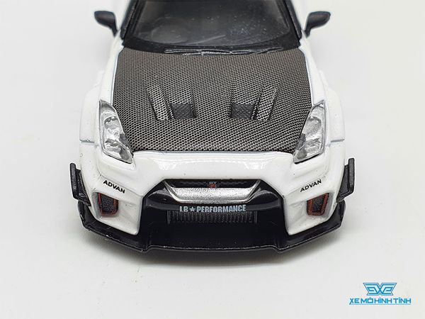 Xe Mô Hình LB-Silhouette Works GT Nissan 35GT-RR RHD 1:64 MiniGT ( Trắng )