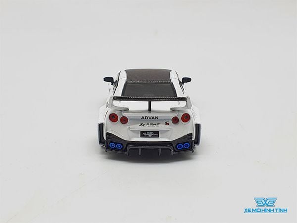 Xe Mô Hình LB-Silhouette Works GT Nissan 35GT-RR RHD 1:64 MiniGT ( Trắng )