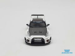 Xe Mô Hình LB-Silhouette Works GT Nissan 35GT-RR RHD 1:64 MiniGT ( Trắng )