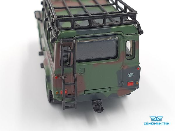 Xe Mô Hình Land Rover Defender 110 Military Canouflage 1:64 Mini GT (Xanh Quân Đội)