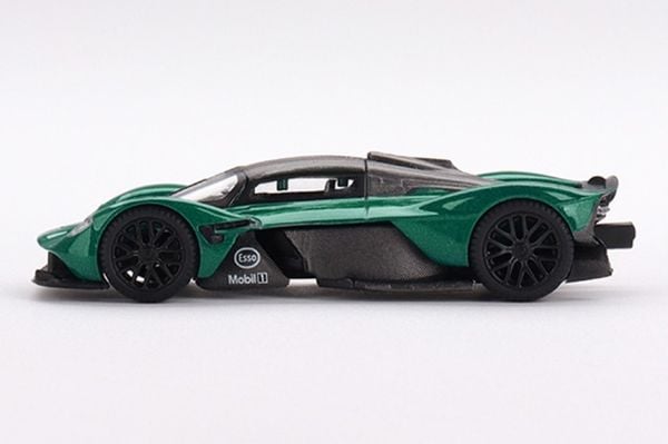 Xe mô hình ASTON MARTIN VALKYRIE ASTON MARTIN RACING GREEN LHD 1:64 MiniGT ( Xanh Lá)