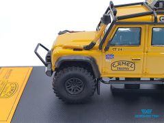 Xe Mô Hình Land Rover Defender 110 1:64 Master (Vàng Phụ kiện)