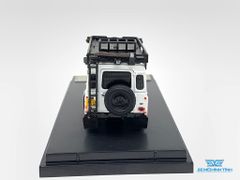 Xe Mô Hình Land Rover Defender 110 1:64 Master ( Trắng Cam )