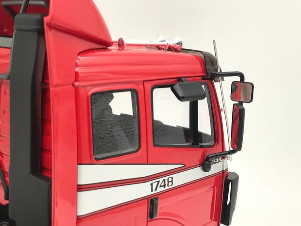 Xe Mô Hình MERCEDES BENZ SK1748 TRUCK 1:18 Otto ( ĐỎ )