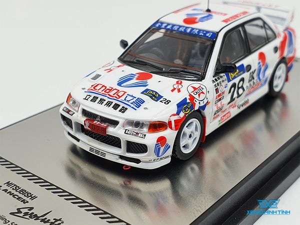 Xe Mô Hình Mitsubishi Lancer Evolution III #28 Hong Kong - Beijing 555 Rally 1996 1:64 Inno Model ( Trắng )