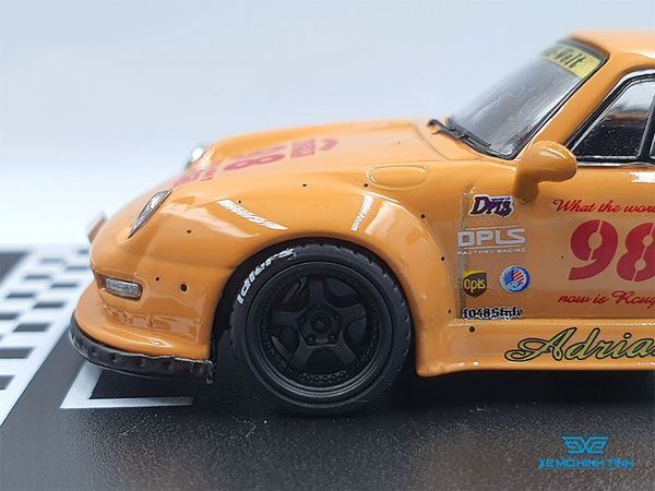 Xe Mô Hình Porsche 993 Idlers #98 Limited 1:64 Adriana ( Màu Da )