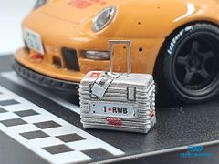 Xe Mô Hình Porsche 993 Idlers #98 Limited 1:64 Adriana ( Màu Da )