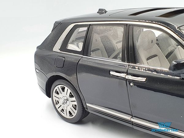 Xe Mô Hình Rolls-Royce Cullinan 1:18 OEM ( Đen )