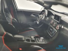 Xe Mô Hình Mercedes-Benz A45 AMG 1:18 GT Spirit (Trắng)