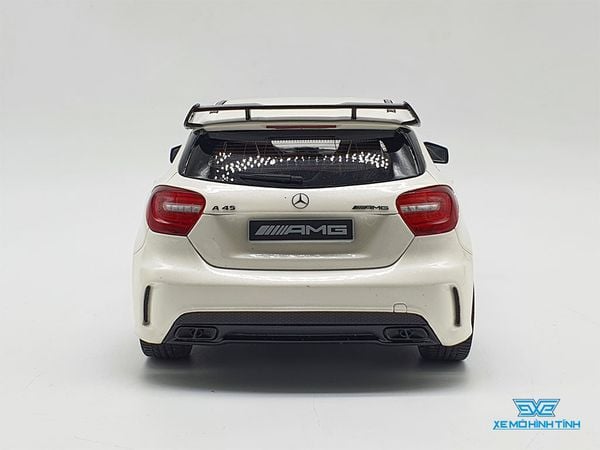 Xe Mô Hình Mercedes-Benz A45 AMG 1:18 GT Spirit (Trắng)