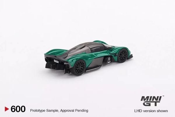 Xe mô hình ASTON MARTIN VALKYRIE ASTON MARTIN RACING GREEN LHD 1:64 MiniGT ( Xanh Lá)