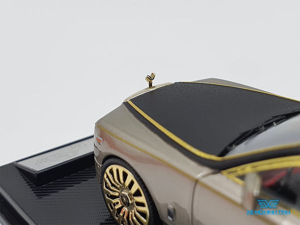 Xe Mô Hình Rolls-Royce Phantom 1:64 Collector's Model (Nâu Mui Đen Viền Vàng)