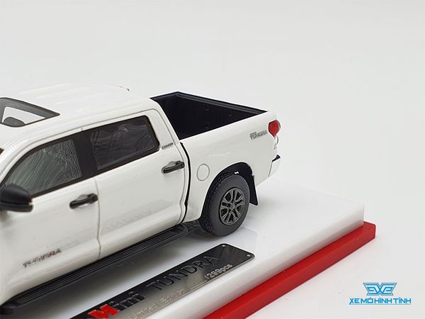 Xe Mô Hình Toyota Tundra 1:64 Scale Mini ( Trắng )