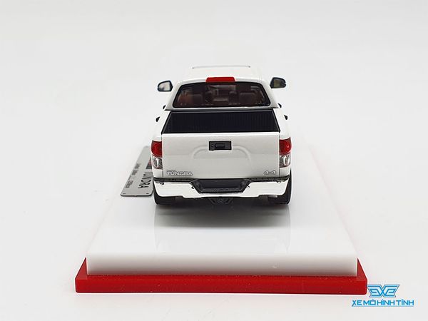 Xe Mô Hình Toyota Tundra 1:64 Scale Mini ( Trắng )