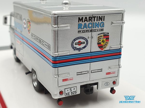 Xe Mô Hình Mercedes-Benz LP 608 tem Martini / Porsche Racing 1:64 Scale Mini ( Bạc )