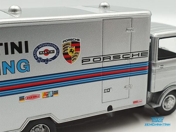 Xe Mô Hình Mercedes-Benz LP 608 tem Martini / Porsche Racing 1:64 Scale Mini ( Bạc )