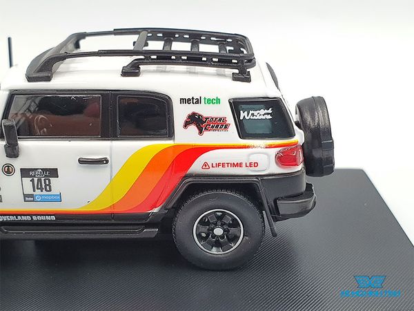 Xe Mô Hình Toyota FJ Cruiser 1/64 Street Weapon ( Trắng ) - Limited 500pcs