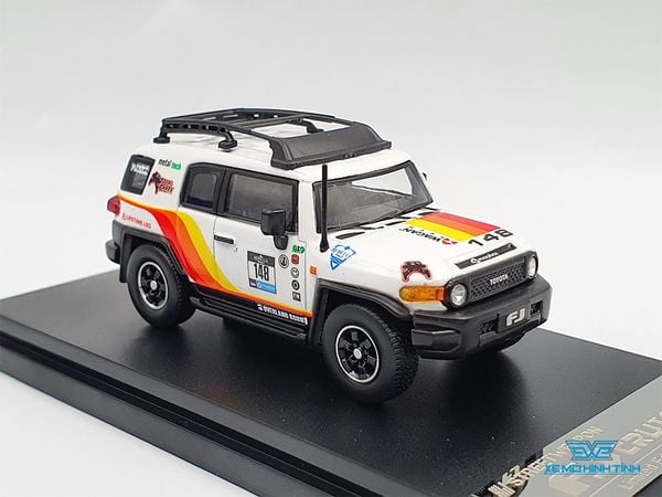 Xe Mô Hình Toyota FJ Cruiser 1/64 Street Weapon ( Trắng ) - Limited 500pcs