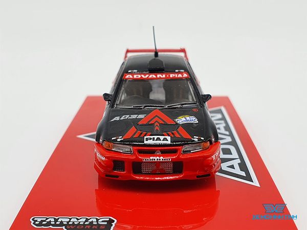 Xe Mô Hình Mitsubishi Lance Evolution VI Winner Rally of Canberra 1999 Y.Kataoka / S.Hayashi 1:64 Tarmac Works (Đỏ Advan)