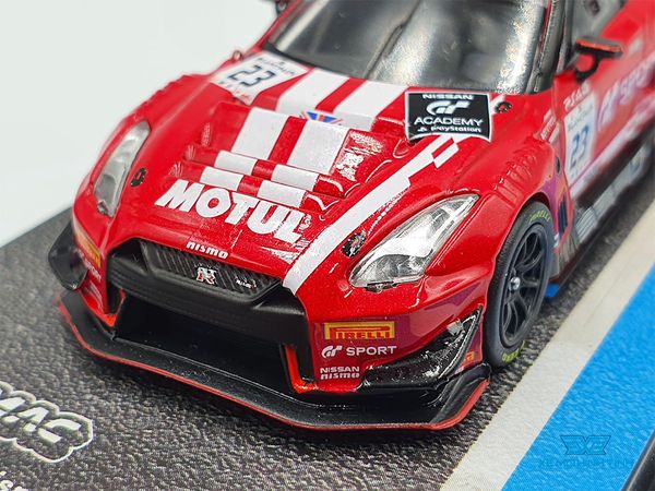 Xe Mô Hình Nissan GT-R Nismo GT3 Blancpain GT Series Endurance Cup 2018 1:64 Tarmac Works ( Đỏ )