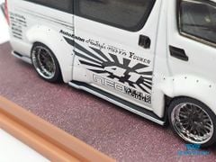 Xe Mô Hình Toyota Hiace Widebody 1:64 Tarmac Works ( Trắng )