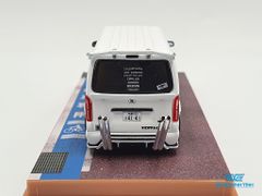 Xe Mô Hình Toyota Hiace Widebody 1:64 Tarmac Works ( Trắng )