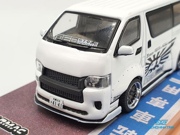 Xe Mô Hình Toyota Hiace Widebody 1:64 Tarmac Works ( Trắng )